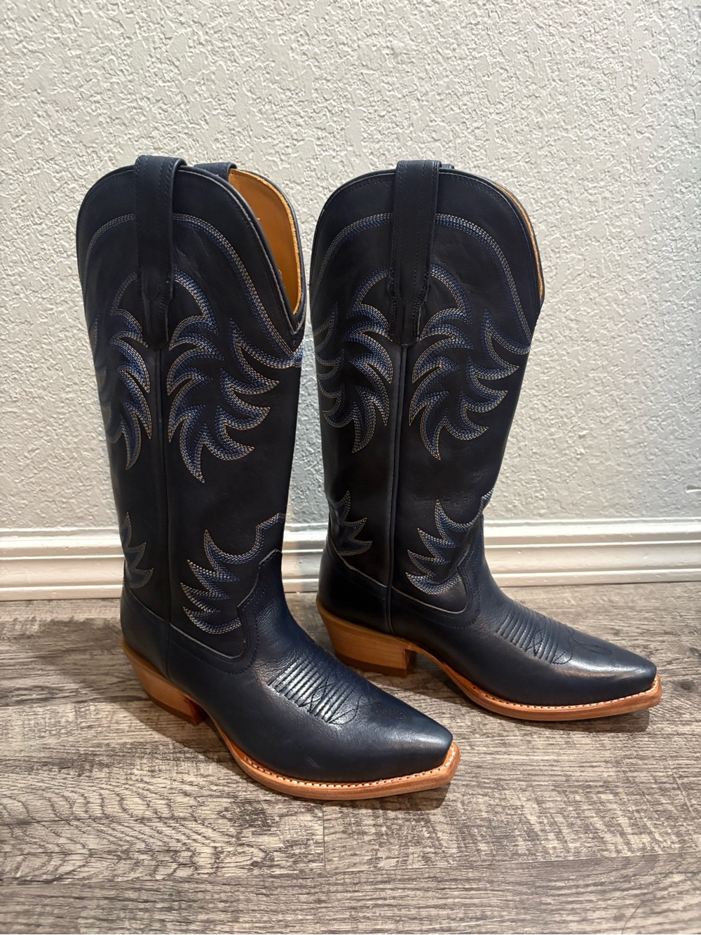 Tecovas The Annie Atlantic Blue Embroidered Leather Heeled Boots Size 6